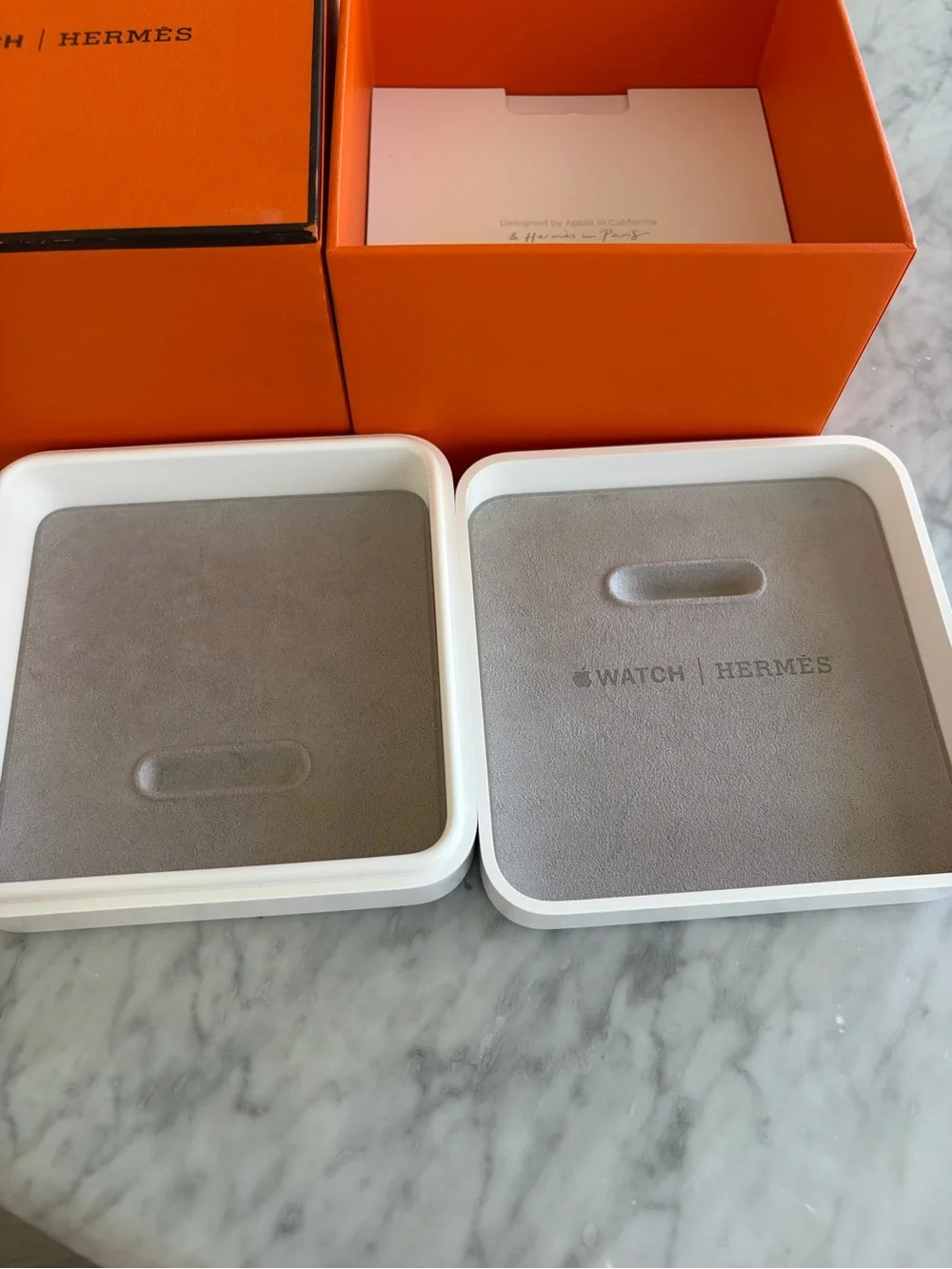 Hermes authentic apple